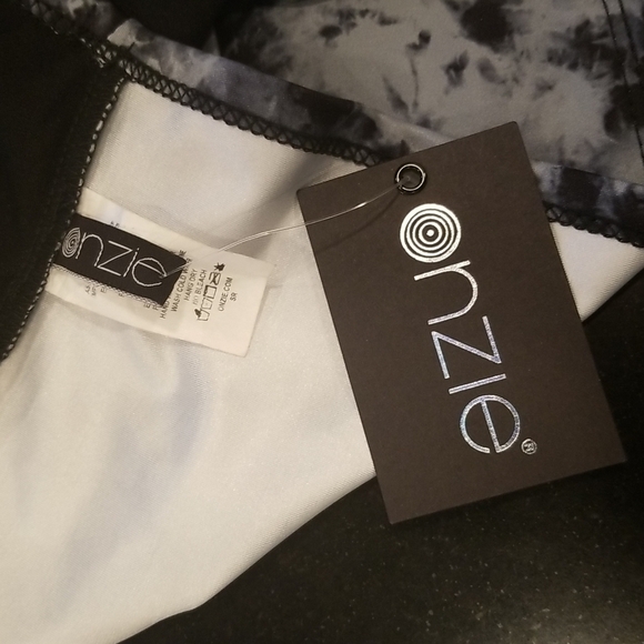 💕ONZIE💕 Belle Cami Crop Top ~ Moonstone Acid Wash Tie-Dye S/M NWT - Picture 11 of 12